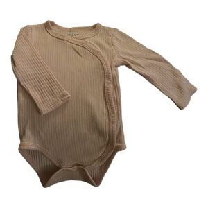 5/10$ Chick Pea 0-3M Bodysuit (pink with buttons)